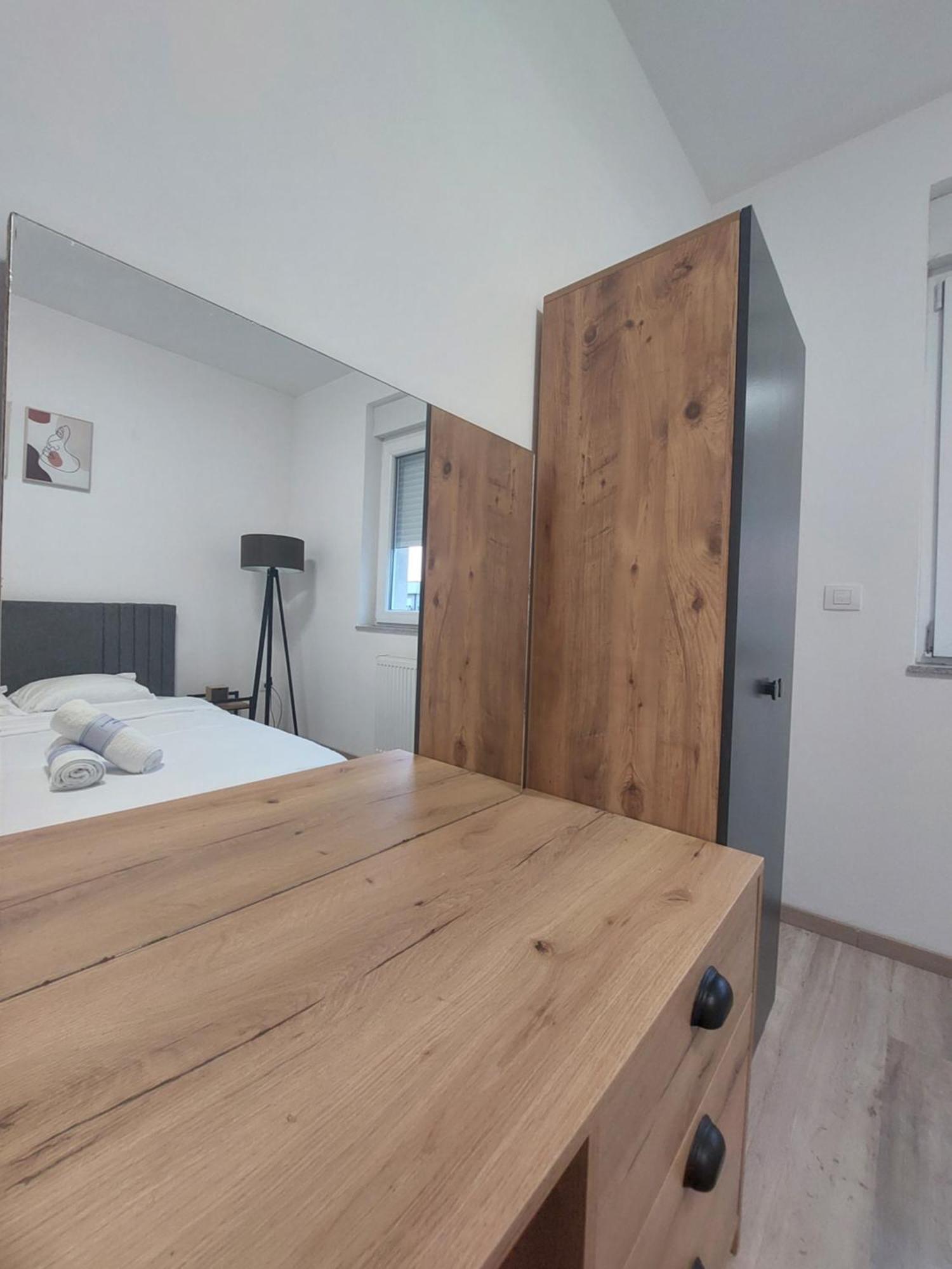 Private Apartments Prishtina Приштина Екстер'єр фото